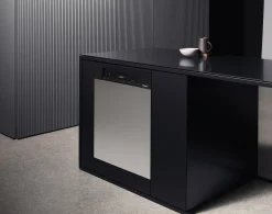 Int. Front Panel: W X H, 24 X 25 In<Miele Outlet